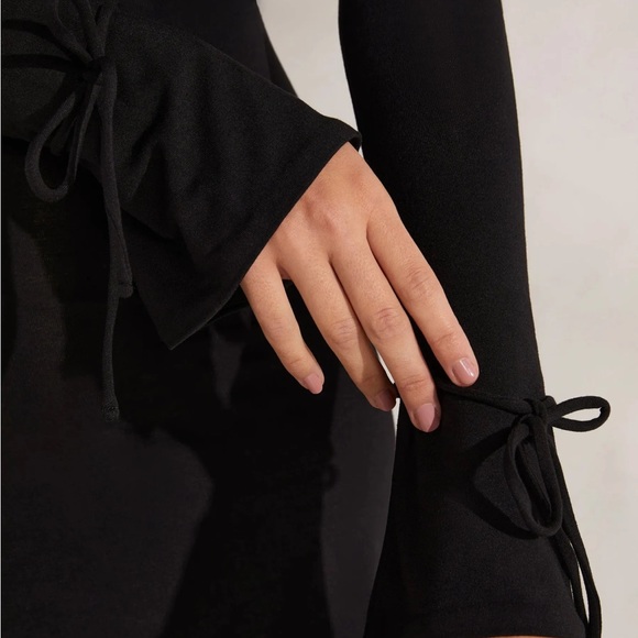 Oh Polly HIGH NECK A-LINE MINI DRESS IN BLACK- NWT- Size 4 - Picture 6 of 6